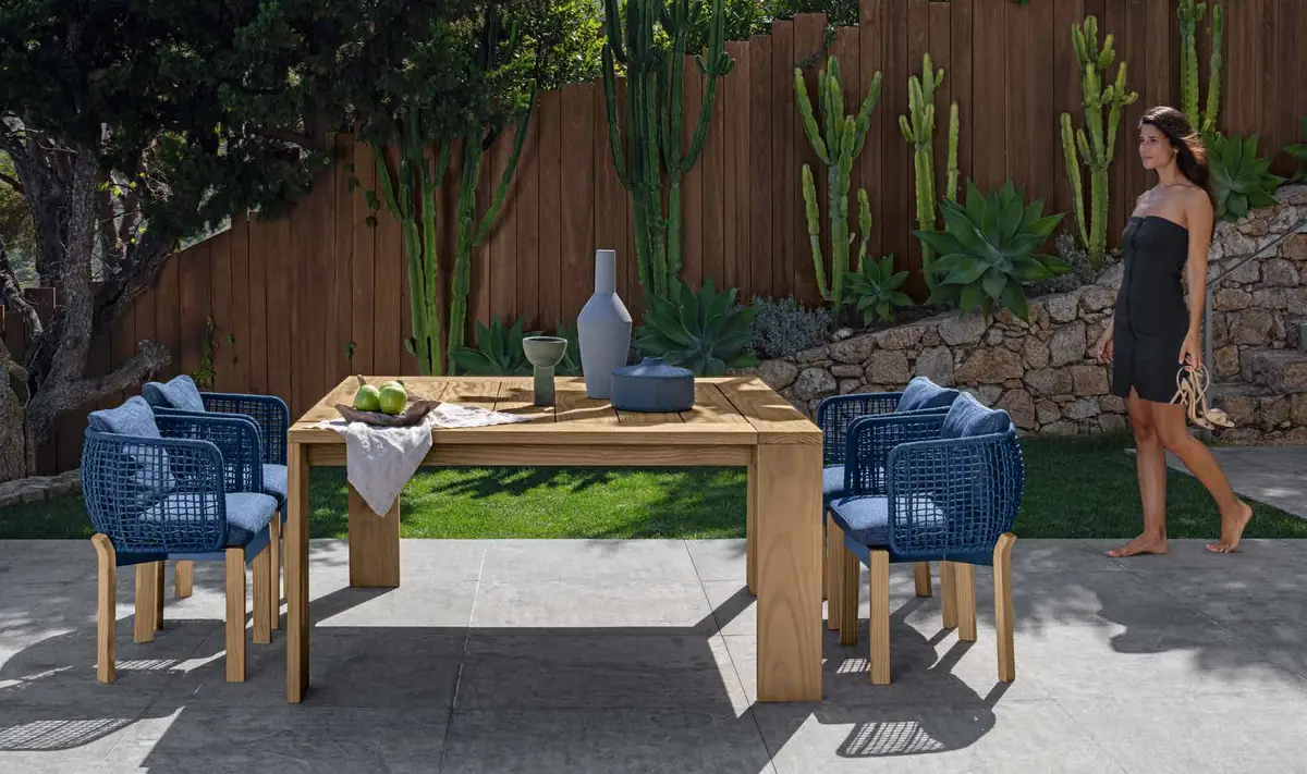 Talenti Argo Wood loungeset op een terras