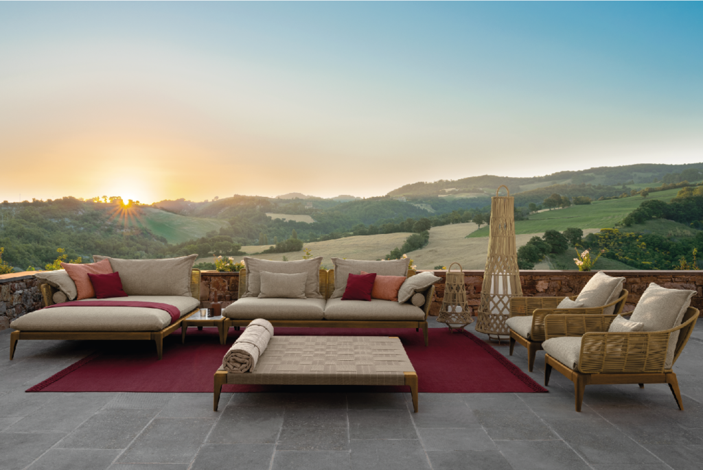 Cruise teak collection