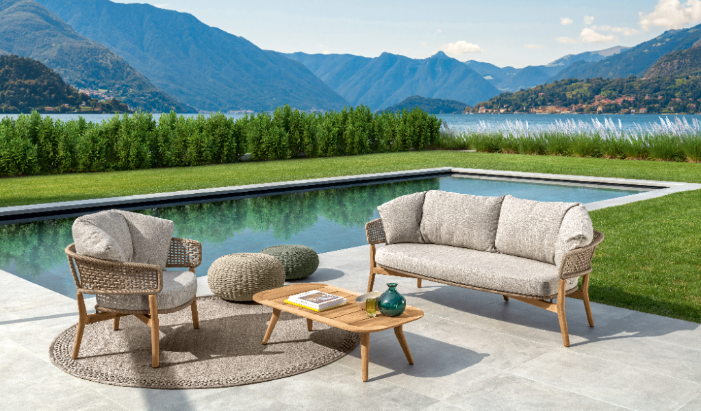 Moon teak collection